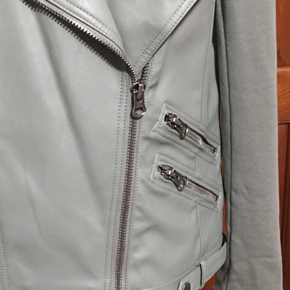 Bloomingdales NWOT aqua brand hooded jacket - Picture 5 of 8